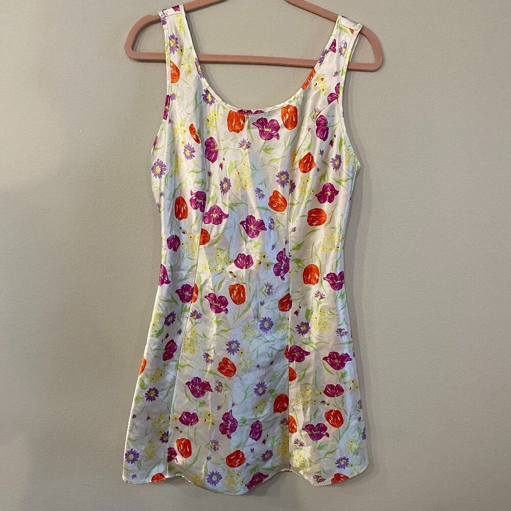 Gilligan & O'Malley White Floral Chemise with Pink & Orange Flowers